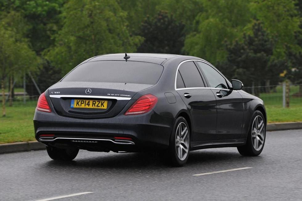 Mercedes Benz S-Class S-300 Black | Bangkok Limousine